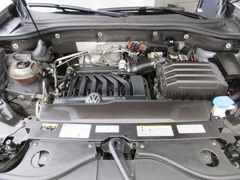 Used 2022 Volkswagen Atlas Cross Sport SEL Premium R-Line image 54