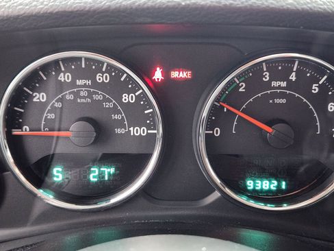 Used 2012 Jeep Wrangler Sport image 15