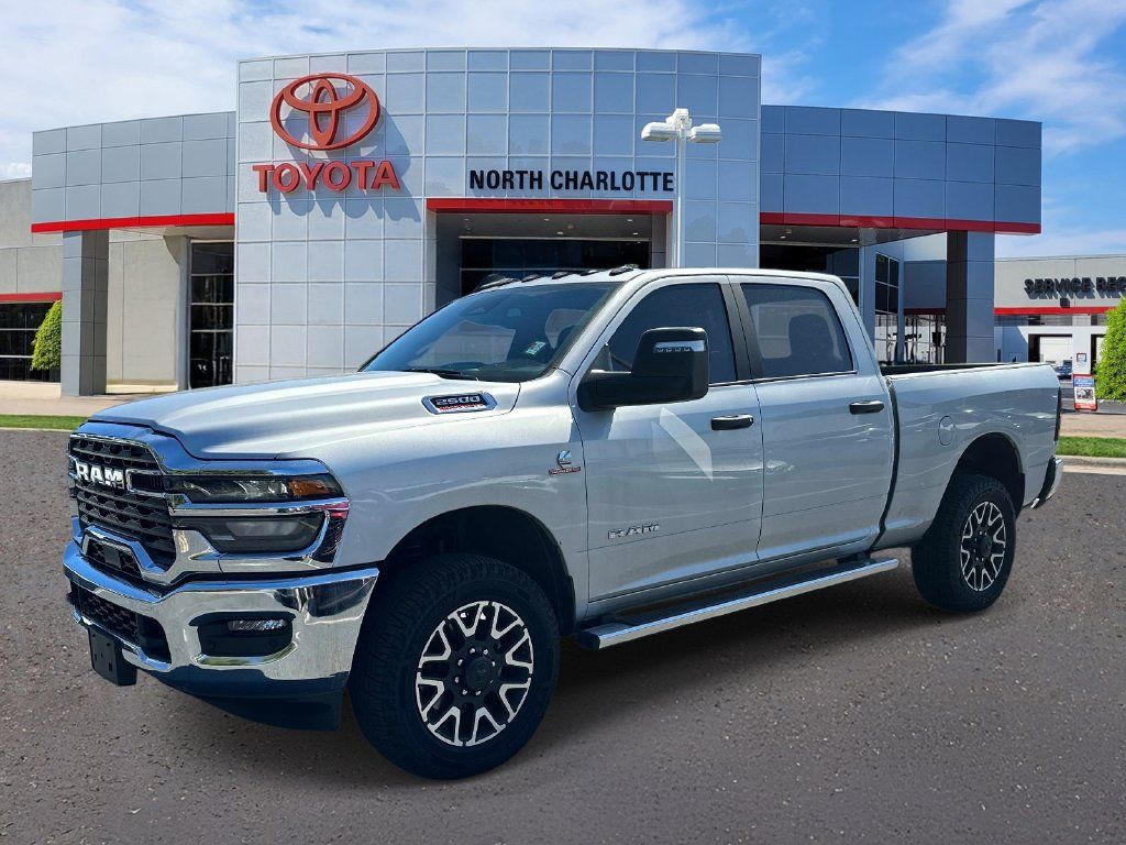 Used 2025 RAM 2500 Big Horn AWD/4WD image 5