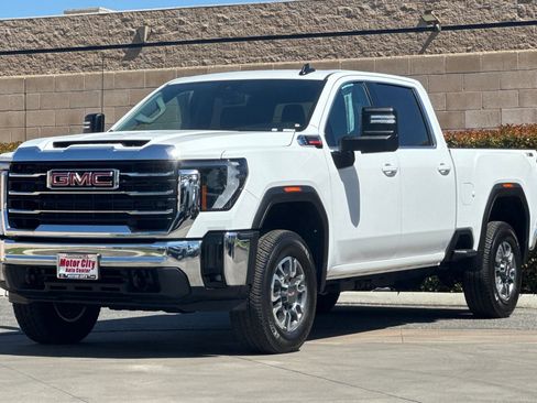 Used 2025 GMC Sierra 2500 SLE w/ Max Trailering Package AWD/4WD image 8