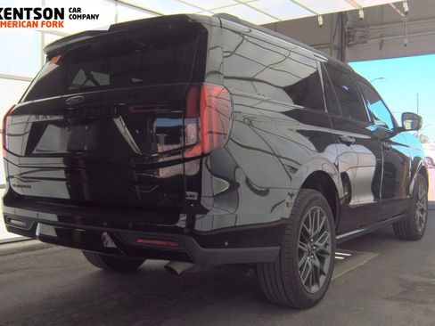 Used 2025 Ford Expedition Max Platinum w/ Stealth Performance Package AWD/4WD image 3