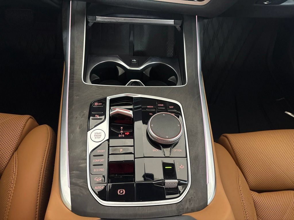 Certified 2026 BMW X7 xDrive40i AWD/4WD image 10