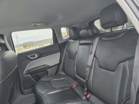 Used 2022 Jeep Compass Latitude w/ Convenience Group image 12