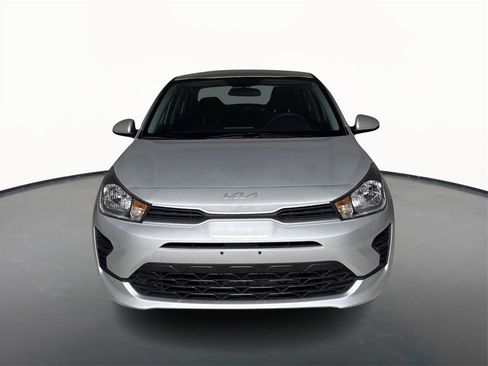 Used 2023 Kia Rio LX image 2