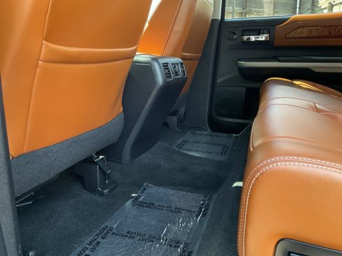 Used 2018 Toyota Tundra Platinum AWD/4WD image 20