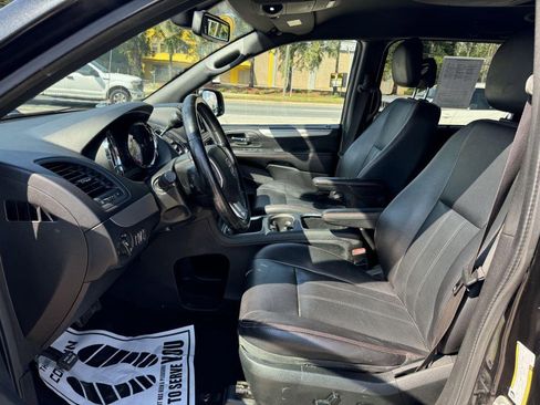 Used 2018 Dodge Grand Caravan GT image 15