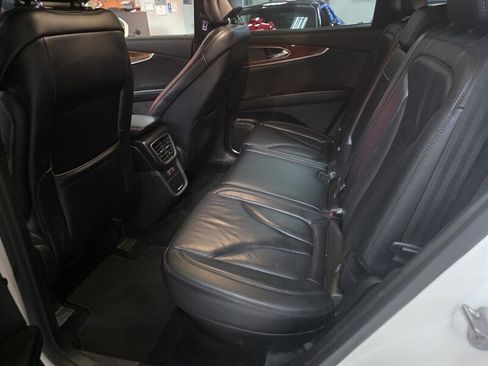 Used 2018 Lincoln MKX Select w/ Select Plus Package image 44