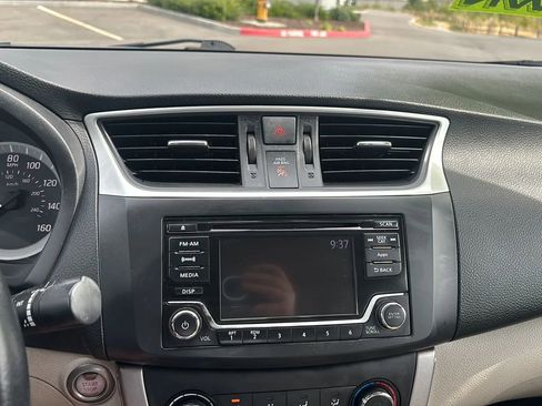 Used 2015 Nissan Sentra SV image 42