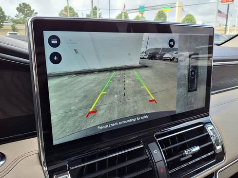 Used 2023 Lincoln Navigator Reserve RWD image 12