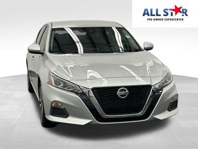 Used 2022 Nissan Altima 2.5 SV