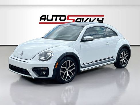 Used 2017 Volkswagen Beetle 1.8T Dune FWD image 3