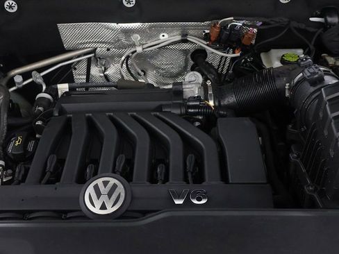 Used 2023 Volkswagen Atlas SE image 16