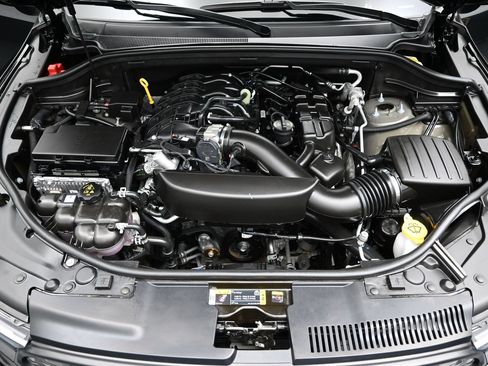 Used 2026 Dodge Durango GT RWD image 8