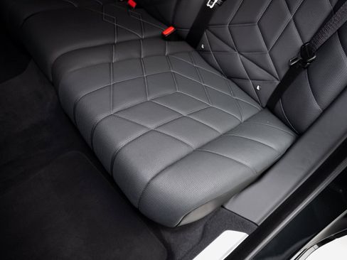 Used 2024 BMW i7 eDrive50 w/ M Sport Package image 67