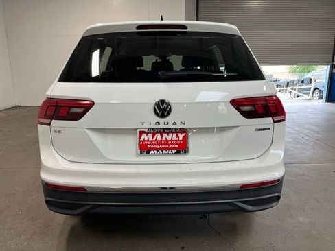 Used 2024 Volkswagen Tiguan SE AWD/4WD image 4