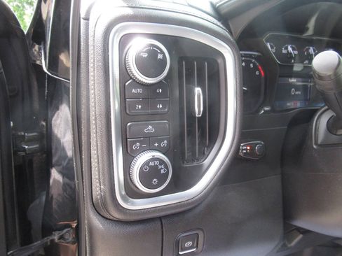 Used 2019 GMC Sierra 1500 SLE w/ SLE Value Package AWD/4WD image 22