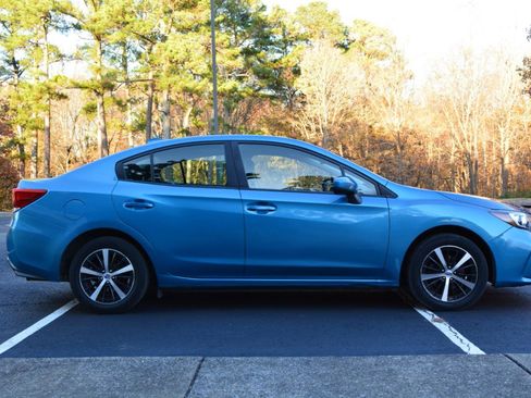 Used 2019 Subaru Impreza 2.0i Premium AWD/4WD image 4