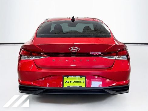 Used 2023 Hyundai Elantra SEL w/ Convenience Package FWD image 6