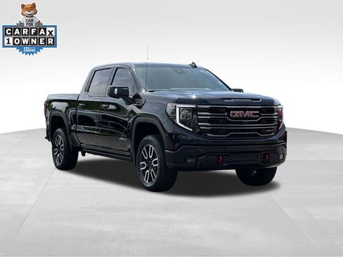 Used 2025 GMC Sierra 1500 AT4 w/ AT4 Premium Package AWD/4WD image 13