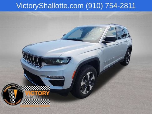 Used 2024 Jeep Grand Cherokee Limited 4xe AWD/4WD image 18