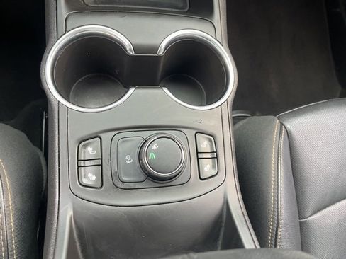 Used 2019 GMC Terrain SLT image 19