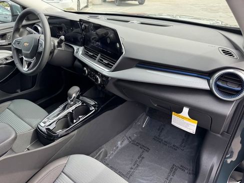 New 2026 Chevrolet Trax LT w/ LT Convenience Package image 6