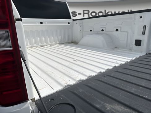 Used 2025 Chevrolet Silverado 1500 LT w/ Work Truck Package AWD/4WD image 9
