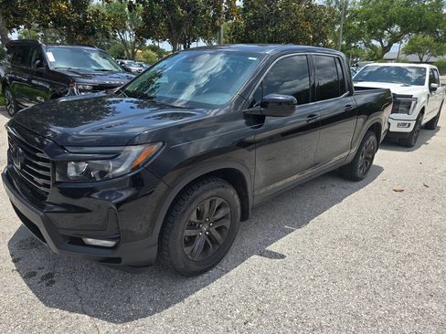 Used 2022 Honda Ridgeline Sport image 2