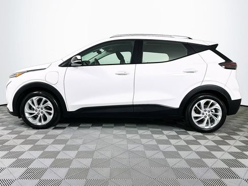 Used 2023 Chevrolet Bolt EUV LT FWD image 7