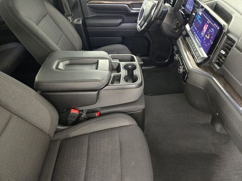 Used 2024 Chevrolet Silverado 2500 LT AWD/4WD image 15