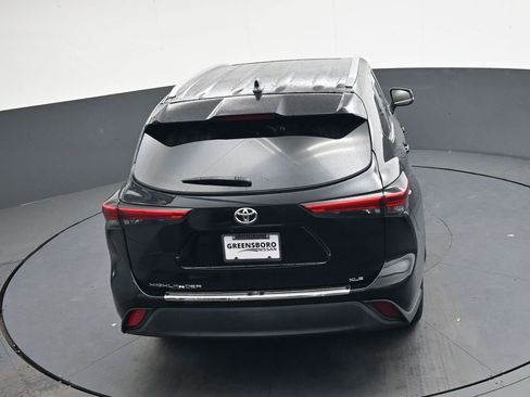 Used 2023 Toyota Highlander L image 33