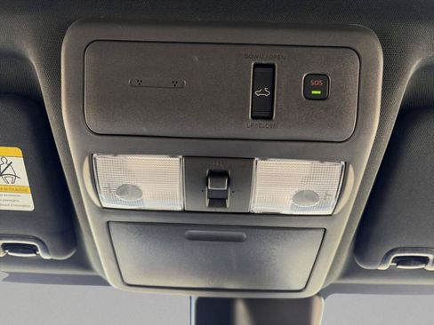 Used 2023 Nissan Frontier PRO-4X w/ Pro-4X Premium Package AWD/4WD image 12