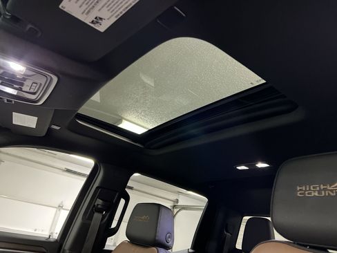 Certified 2025 Chevrolet Silverado 1500 High Country image 55