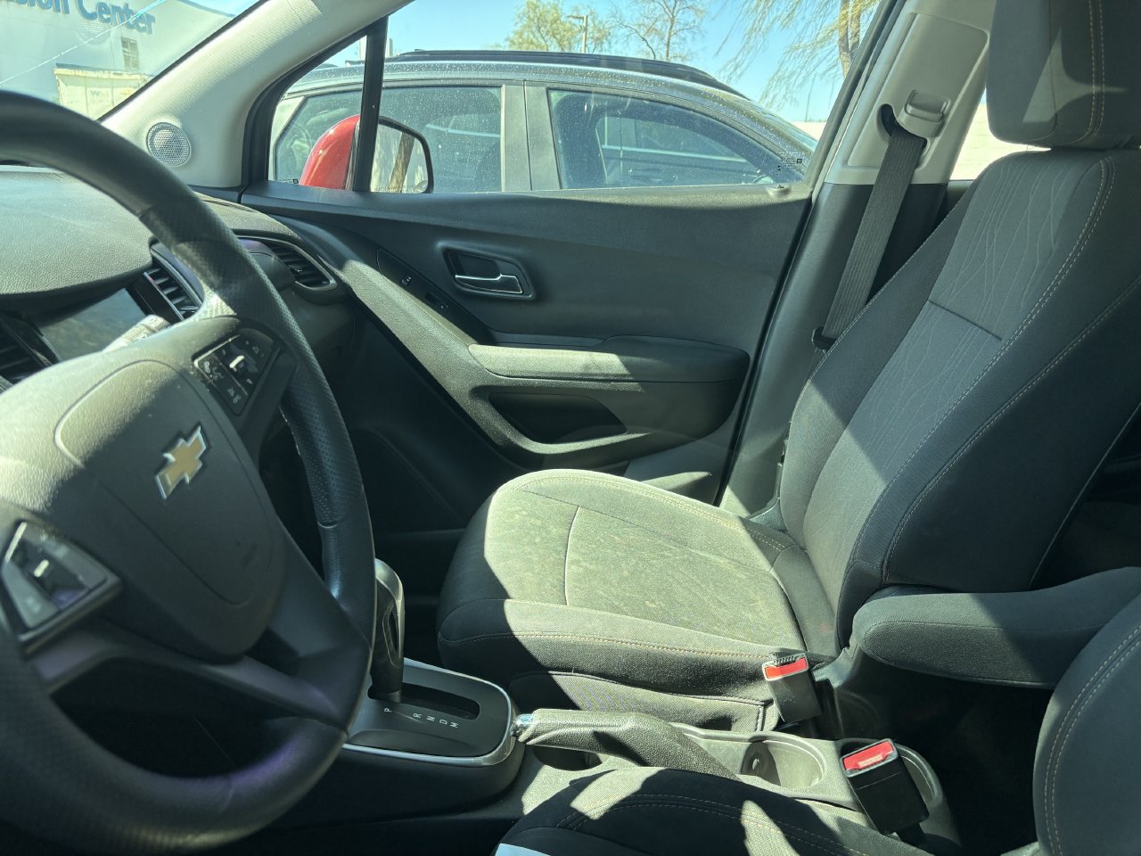 Used 2020 Chevrolet Trax LT FWD image 10