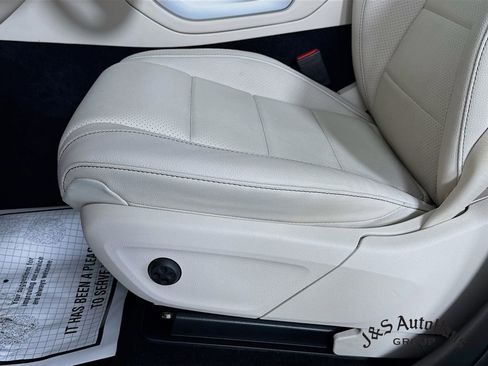 Used 2022 Mercedes-Benz GLS 450 4MATIC image 26