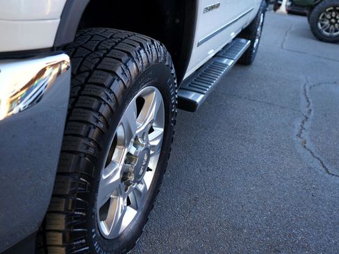 Used 2018 GMC Sierra 2500 SLT w/ Duramax Plus Package image 9