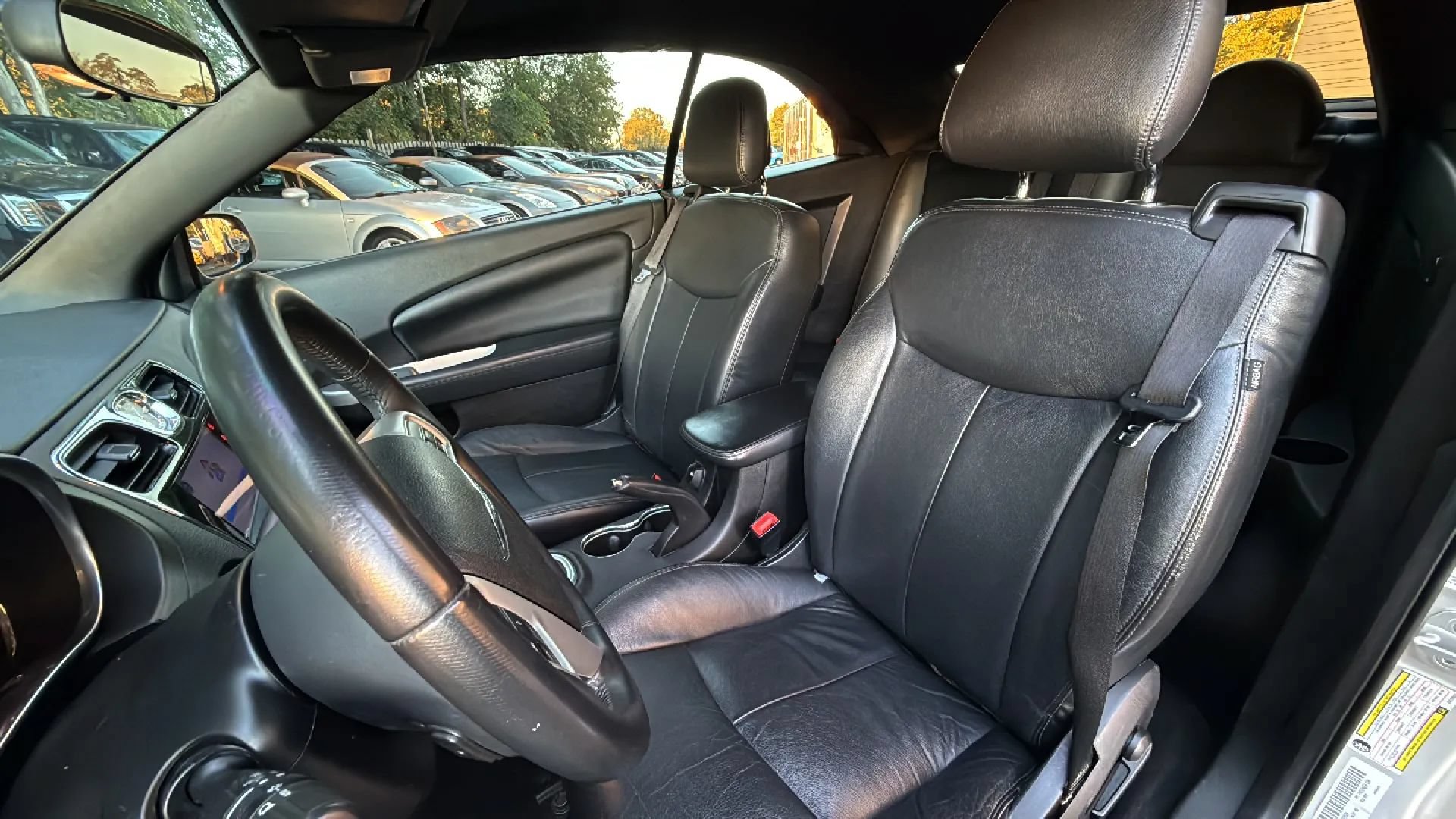 Used 2012 Chrysler 200 Touring FWD image 18