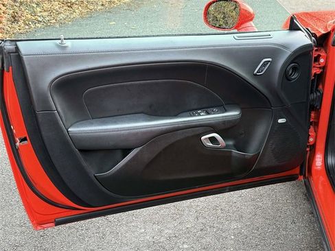 Used 2023 Dodge Challenger R/T w/ Plus Package image 8