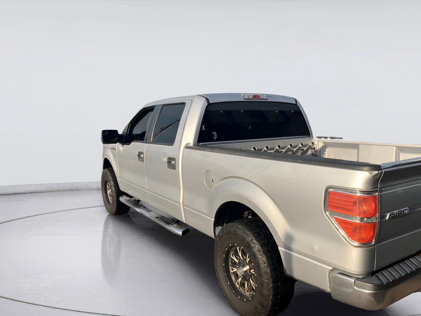 Used 2013 Ford F150 XLT w/ XLT Chrome Pkg AWD/4WD image 5