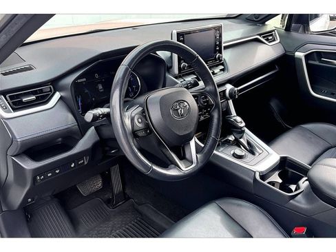 Used 2020 Toyota RAV4 XSE image 14