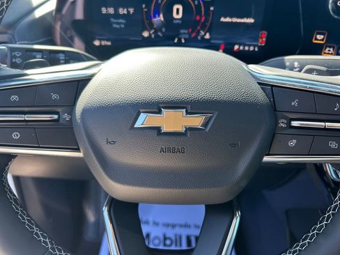 New 2026 Chevrolet Traverse LT w/ Driver Confidence Package FWD image 25