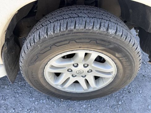 Used 2004 Toyota Tundra SR5 AWD/4WD image 12