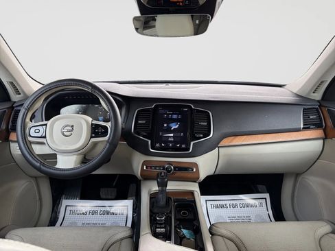 Used 2017 Volvo XC90 T6 Inscription w/ Vision Package image 14