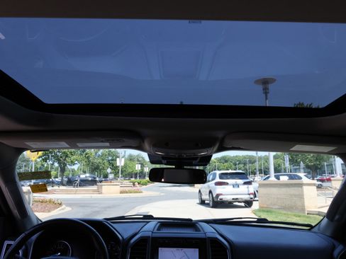 Used 2021 Ford Expedition Max XLT AWD/4WD image 31