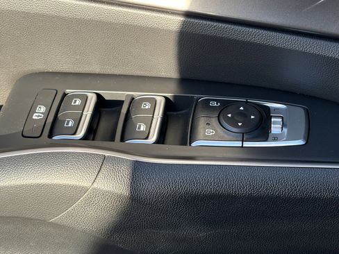 Certified 2023 Kia Sorento EX AWD/4WD image 7
