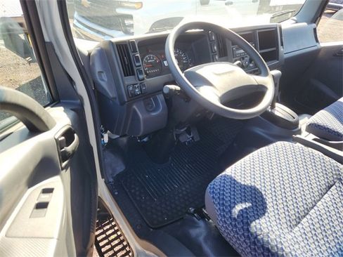 New 2025 Chevrolet Low Cab Forward image 7