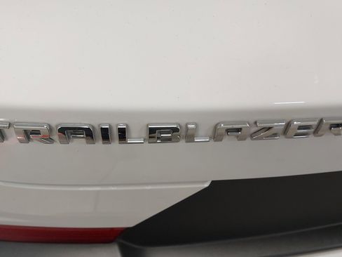 Certified 2023 Chevrolet TrailBlazer LT w/ Convenience Package FWD image 32