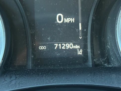 Used 2024 Toyota Camry LE FWD image 25