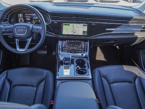 Used 2023 Audi Q8 Prestige w/ Prestige Package image 24