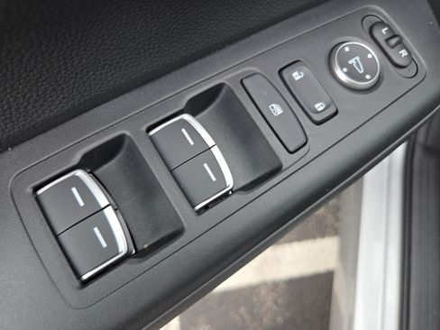 Certified 2025 Honda CR-V EX-L image 28